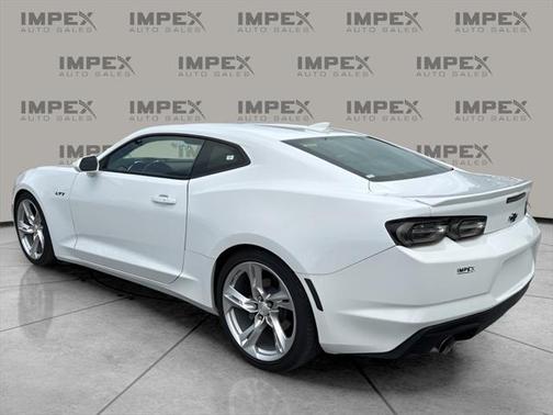 2022 Chevrolet Camaro RWD Coupe LT1