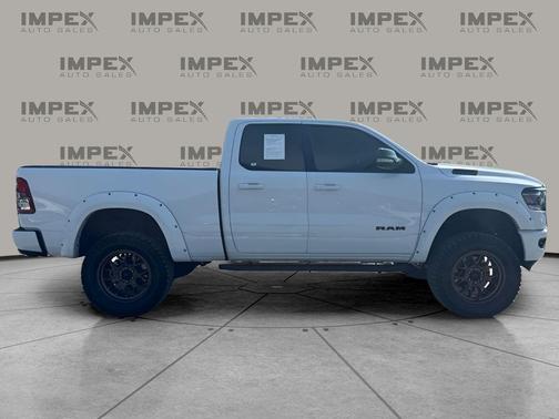 Bright White Clearcoat 2022 RAM 1500 Big Horn/Lone Star