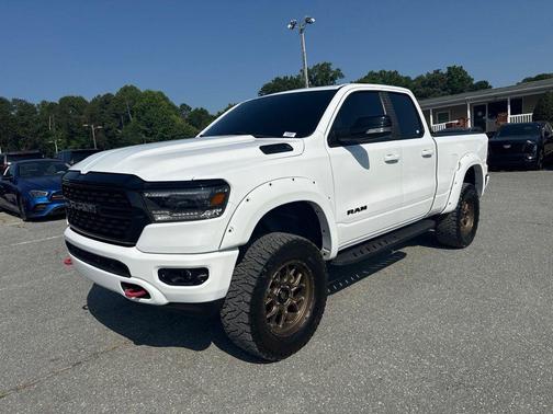Bright White Clearcoat 2022 RAM 1500 Big Horn/Lone Star