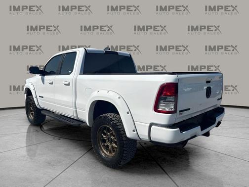 Bright White Clearcoat 2022 RAM 1500 Big Horn/Lone Star
