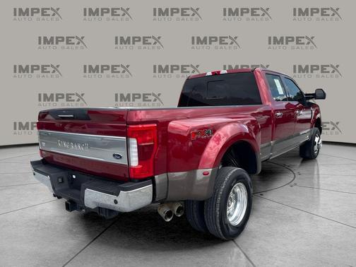 Ruby Red Metallic Tinted Clearcoat 2019 Ford F-350 King Ranch