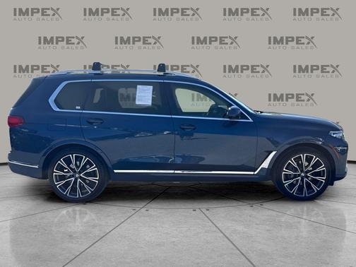 Phytonic Blue Metallic 2021 BMW X7 xDrive40i