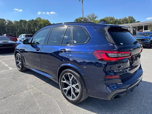 Tanzanite Blue II Metallic 2020 BMW X5 sDrive40i
