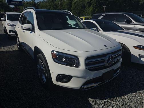 Polar White 2022 Mercedes-Benz GLB 250 4MATIC