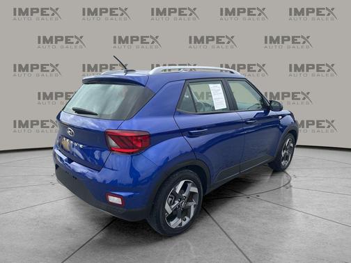 2024 Hyundai VENUE SEL