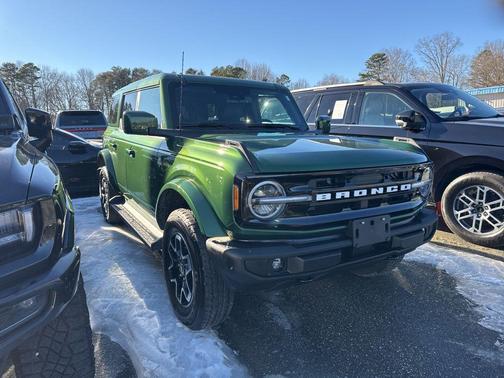2025 Ford Bronco Outer Banks
