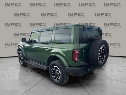 2025 Ford Bronco Outer Banks