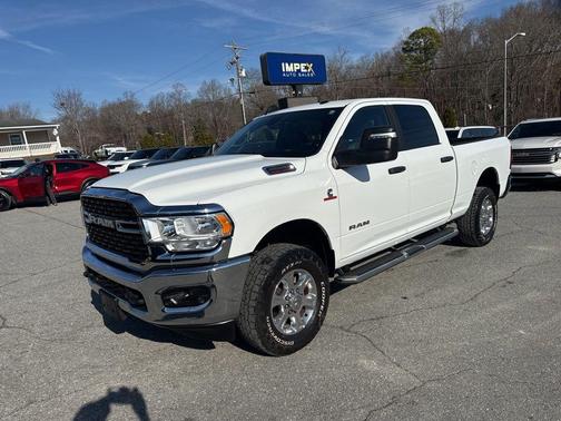 2024 RAM 2500 Big Horn Crew Cab 4x4 6'4' Box