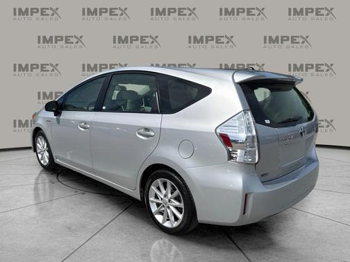 Classic Silver Metallic 2014 Toyota Prius v Five