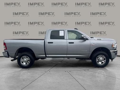 2022 RAM 2500 Tradesman Crew Cab 4x4 6'4' Box