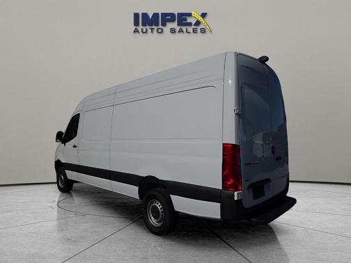 2025 Mercedes-Benz Sprinter 2500 High Roof