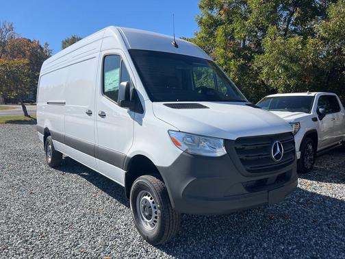 2025 Mercedes-Benz Sprinter 2500 High Roof
