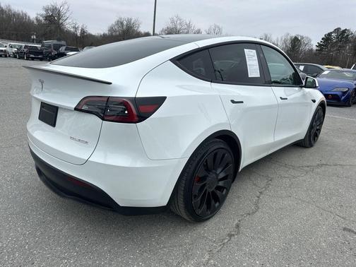 2023 Tesla Model Y Performance Dual Motor All-Wheel Drive