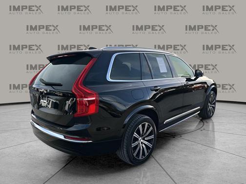 2024 Volvo XC90 B6 Plus Bright Theme 7-Seater