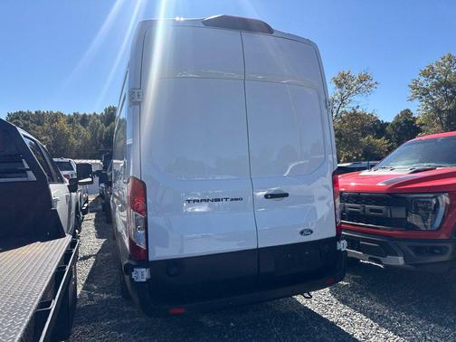 Oxford White 2026 Ford Transit-250 Base