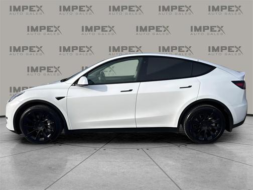 2023 Tesla Model Y Long Range Dual Motor All-Wheel Drive