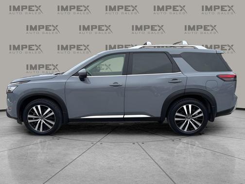 2024 Nissan Pathfinder Platinum FWD