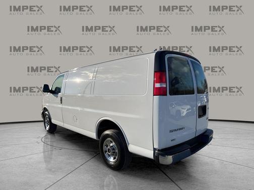 2023 GMC Savana 2500 Work Van