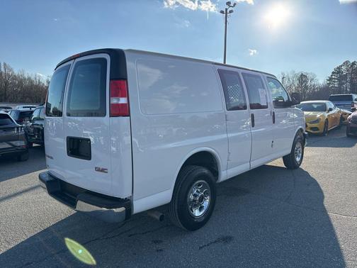 2023 GMC Savana 2500 Work Van