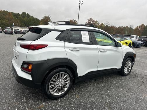 2020 Hyundai KONA SEL Plus