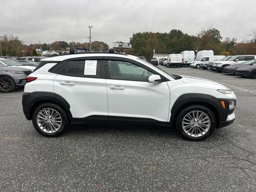 2020 Hyundai KONA SEL Plus