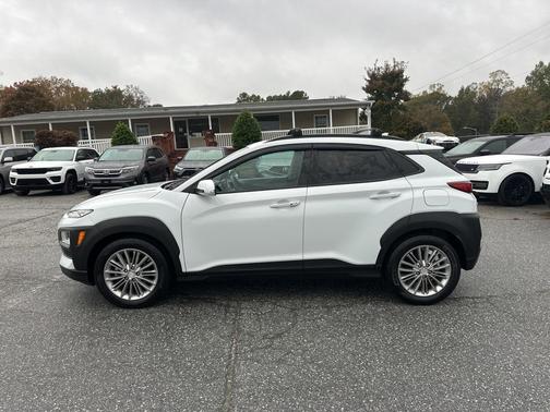 2020 Hyundai KONA SEL Plus