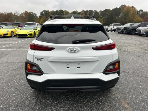 2020 Hyundai KONA SEL Plus