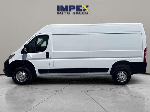 Bright White Clearcoat 2026 RAM ProMaster 2500 Tradesman