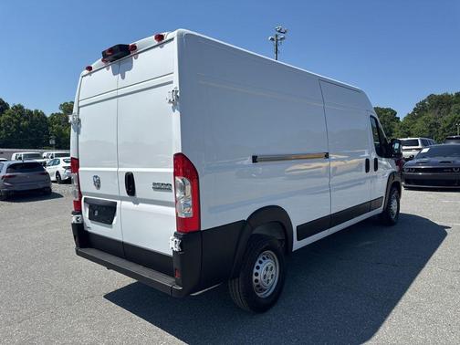 Bright White Clearcoat 2026 RAM ProMaster 2500 Tradesman
