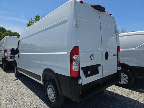 Bright White Clearcoat 2026 RAM ProMaster 2500 Tradesman