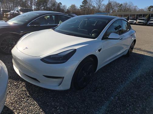 2023 Tesla Model 3 Standard Range