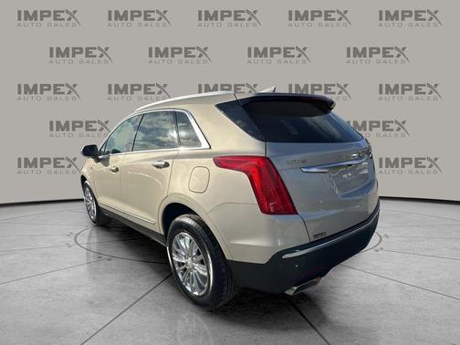 2017 Cadillac XT5 Base