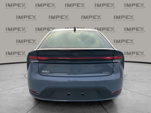 2025 Toyota Prius LE