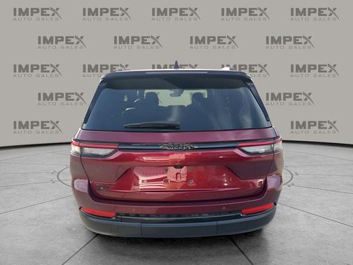 2024 Jeep Grand Cherokee Altitude