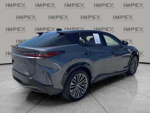 2023 Lexus RZ 450e Luxury