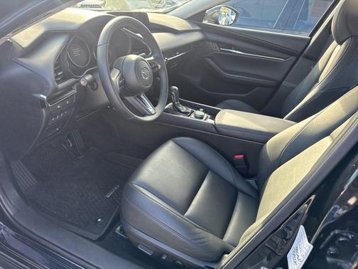 2025 Mazda Mazda3 FWD w/Preferred Package