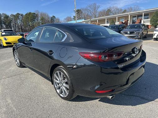 2025 Mazda Mazda3 FWD w/Preferred Package