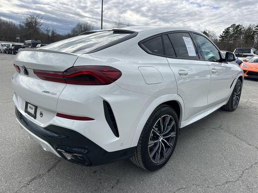 2023 BMW X6 xDrive40i