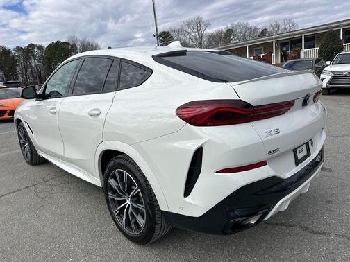 2023 BMW X6 xDrive40i