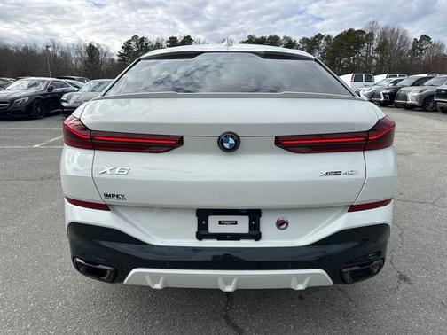 2023 BMW X6 xDrive40i