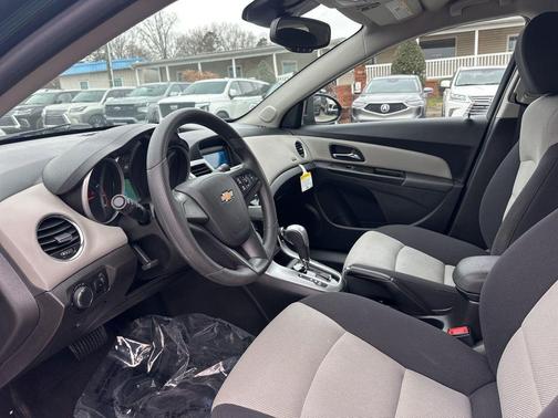 2014 Chevrolet Cruze LS