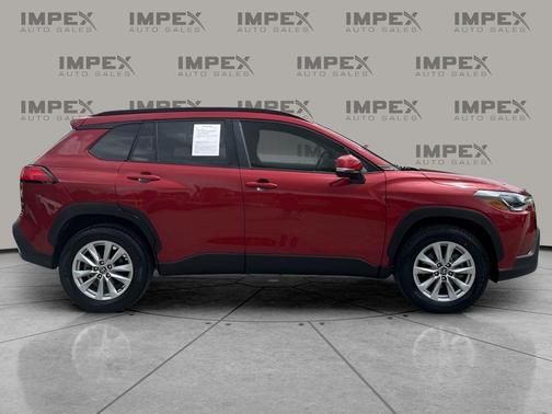 Barcelona Red Metallic 2023 Toyota Corolla Cross LE