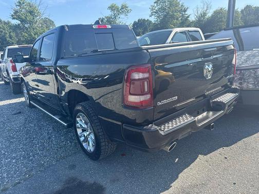 Diamond Black Crystal Pearlcoat 2023 RAM 1500 Laramie