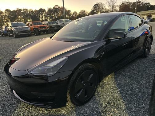 2022 Tesla Model 3 Standard Range