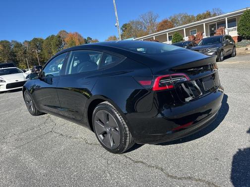 2022 Tesla Model 3 Standard Range