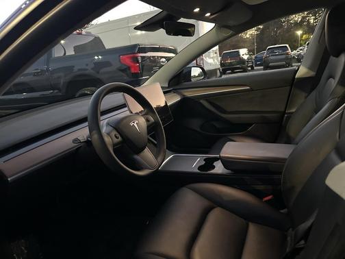 2022 Tesla Model 3 Standard Range