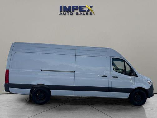 Arctic White 2025 Mercedes-Benz Sprinter 2500 High Roof