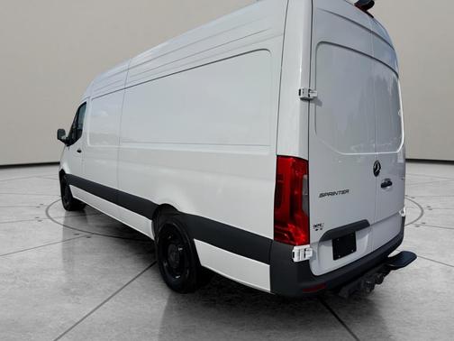 Arctic White 2025 Mercedes-Benz Sprinter 2500 High Roof