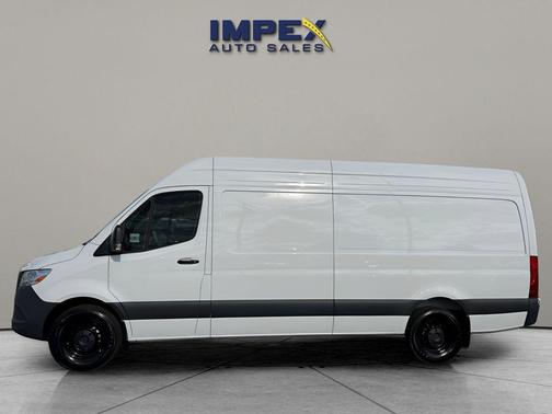 Arctic White 2025 Mercedes-Benz Sprinter 2500 High Roof