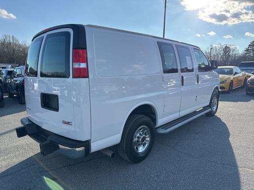 2023 GMC Savana 2500 Work Van